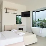 Ashta / Minimal