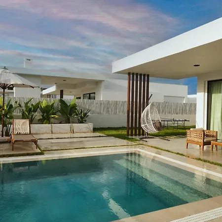 Vila Ashta / Minimal *