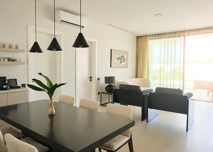 Ashta / Minimal 페티예